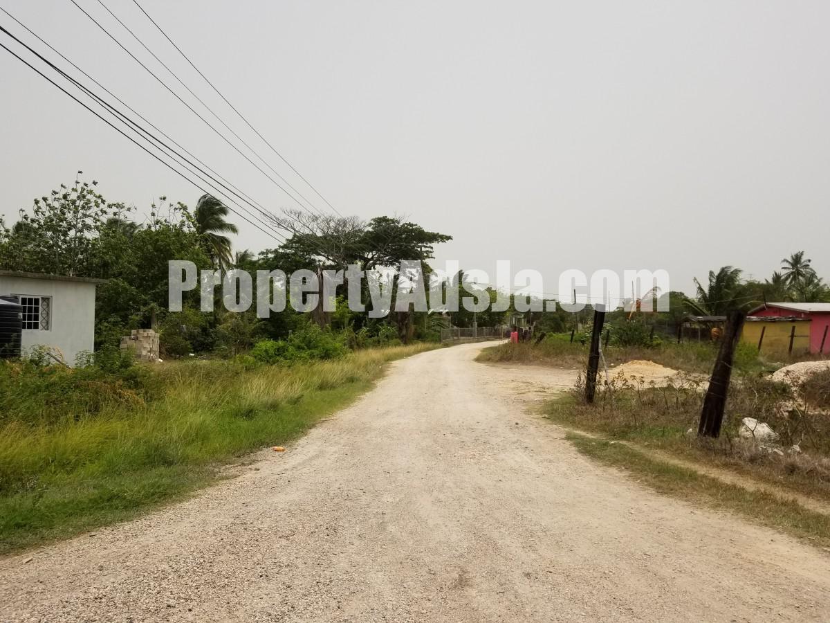 House For Sale in HAYES, Clarendon Jamaica | PropertyAdsJa.com