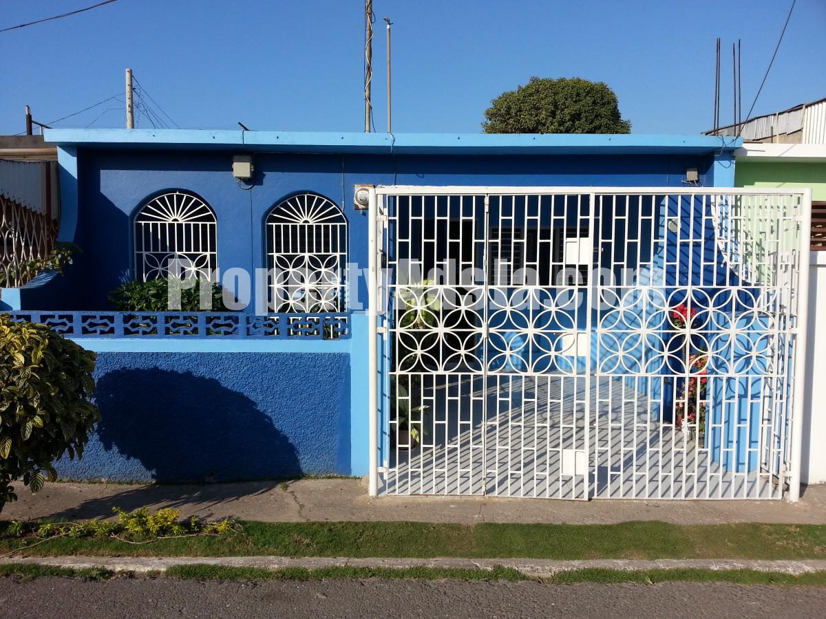 House For Sale in Waterford, St. Catherine Jamaica