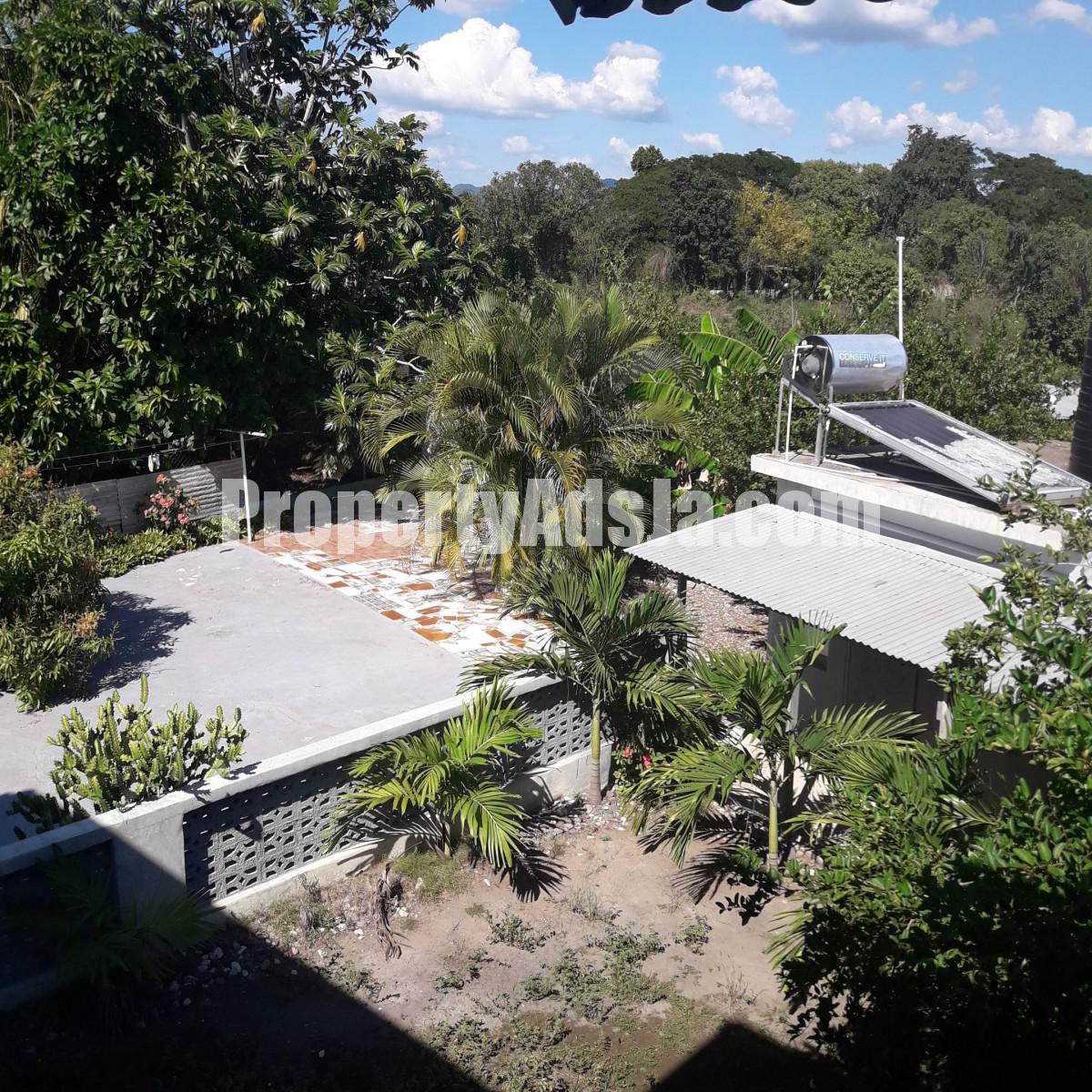 House For Sale in Inglewood, Clarendon Jamaica