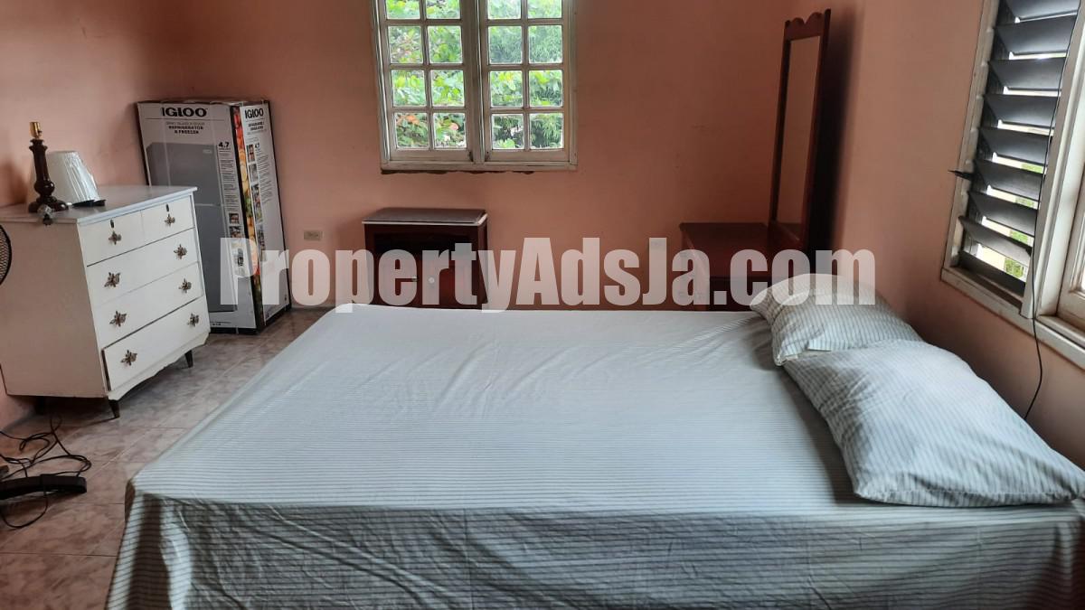 Flat For Rent in Green Acres, St. Catherine Jamaica