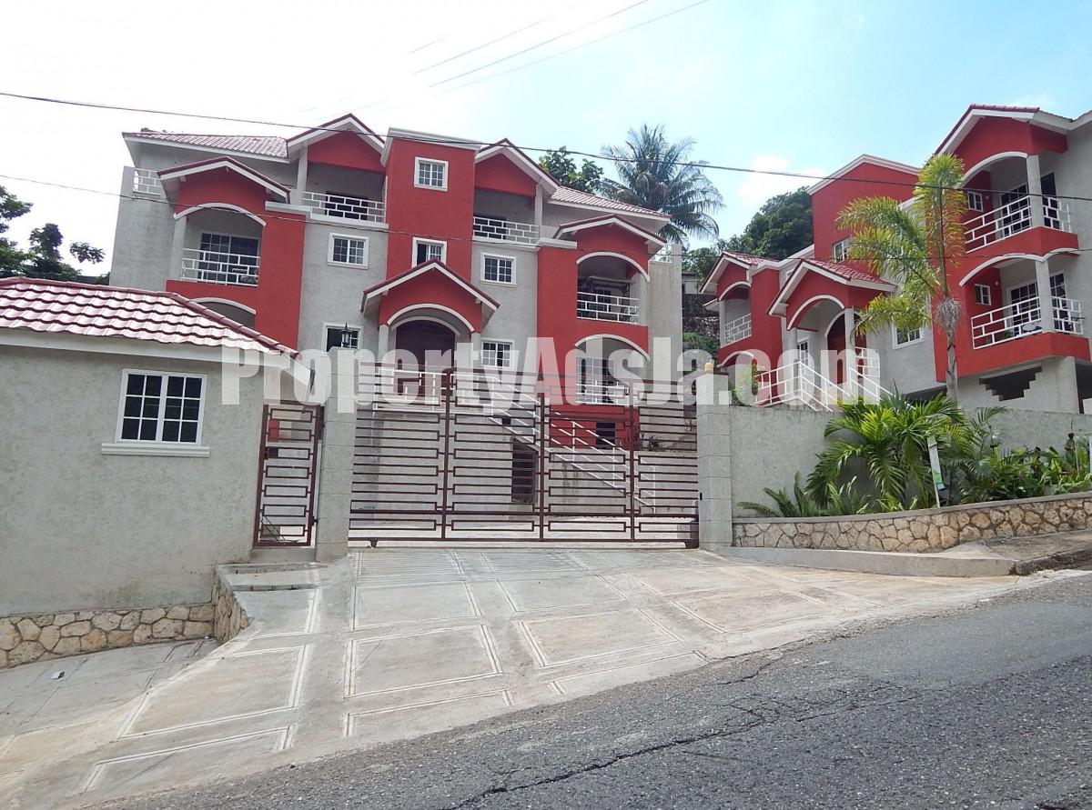 Apartment For Rent in Red Hills, Kingston / St. Andrew Jamaica