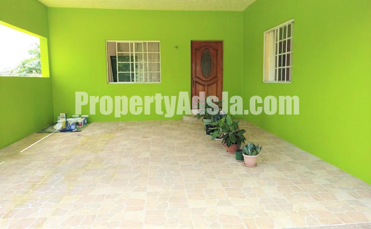 House For Sale in Mountainside, St. Elizabeth Jamaica