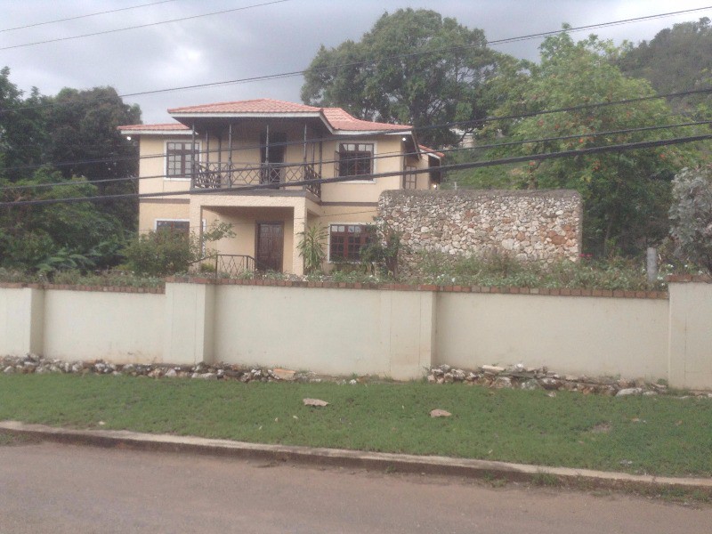 House For Rent in Red Hills, Kingston / St. Andrew Jamaica