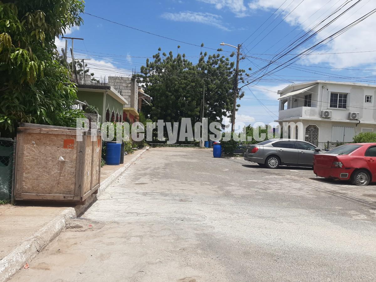 Townhouse For Rent in manley meadows, Kingston / St. Andrew Jamaica