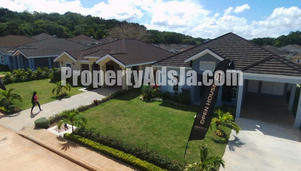House For Sale in Gates of Edgehill, St. Mary Jamaica