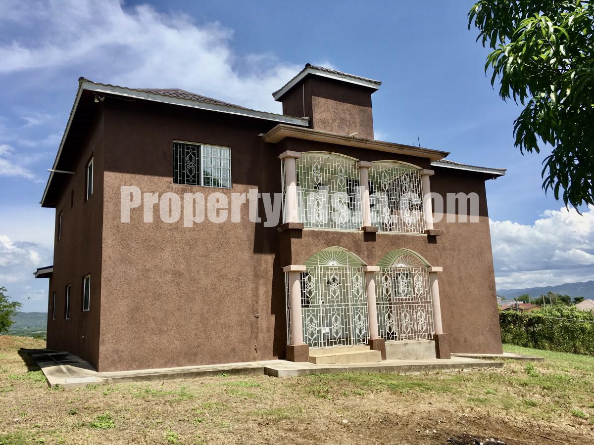 House For Sale in Santa Cruz, St. Elizabeth Jamaica