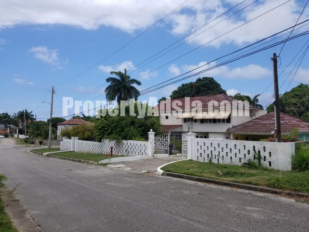 House For Sale in IRONSHORE, St. James Jamaica