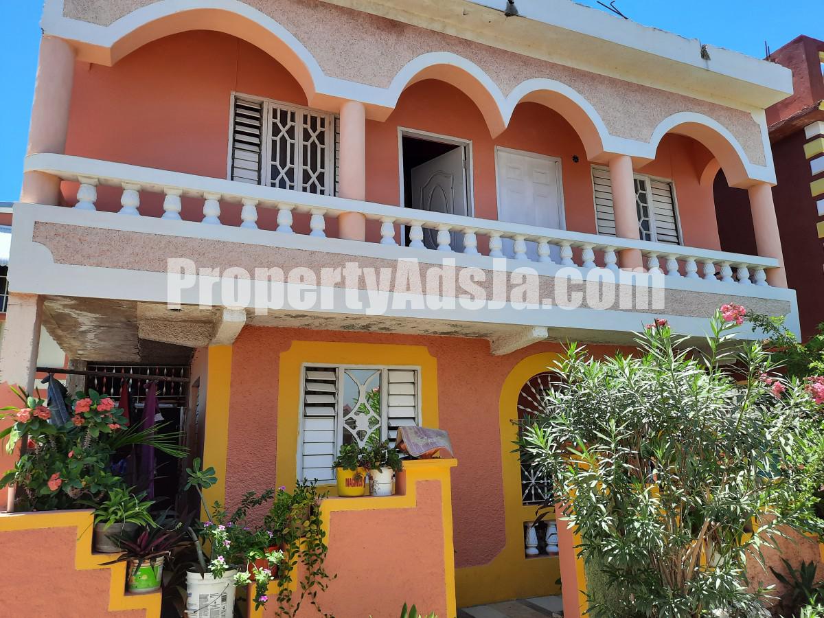 House For Sale in Manley Meadows Kgn 2, Kingston / St. Andrew Jamaica