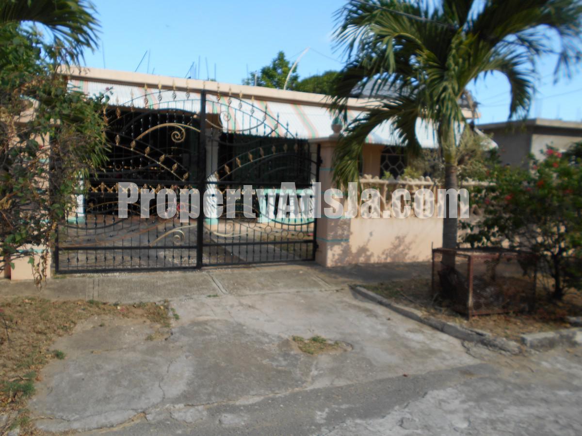 House For Sale in Eltham Vista, St. Catherine Jamaica