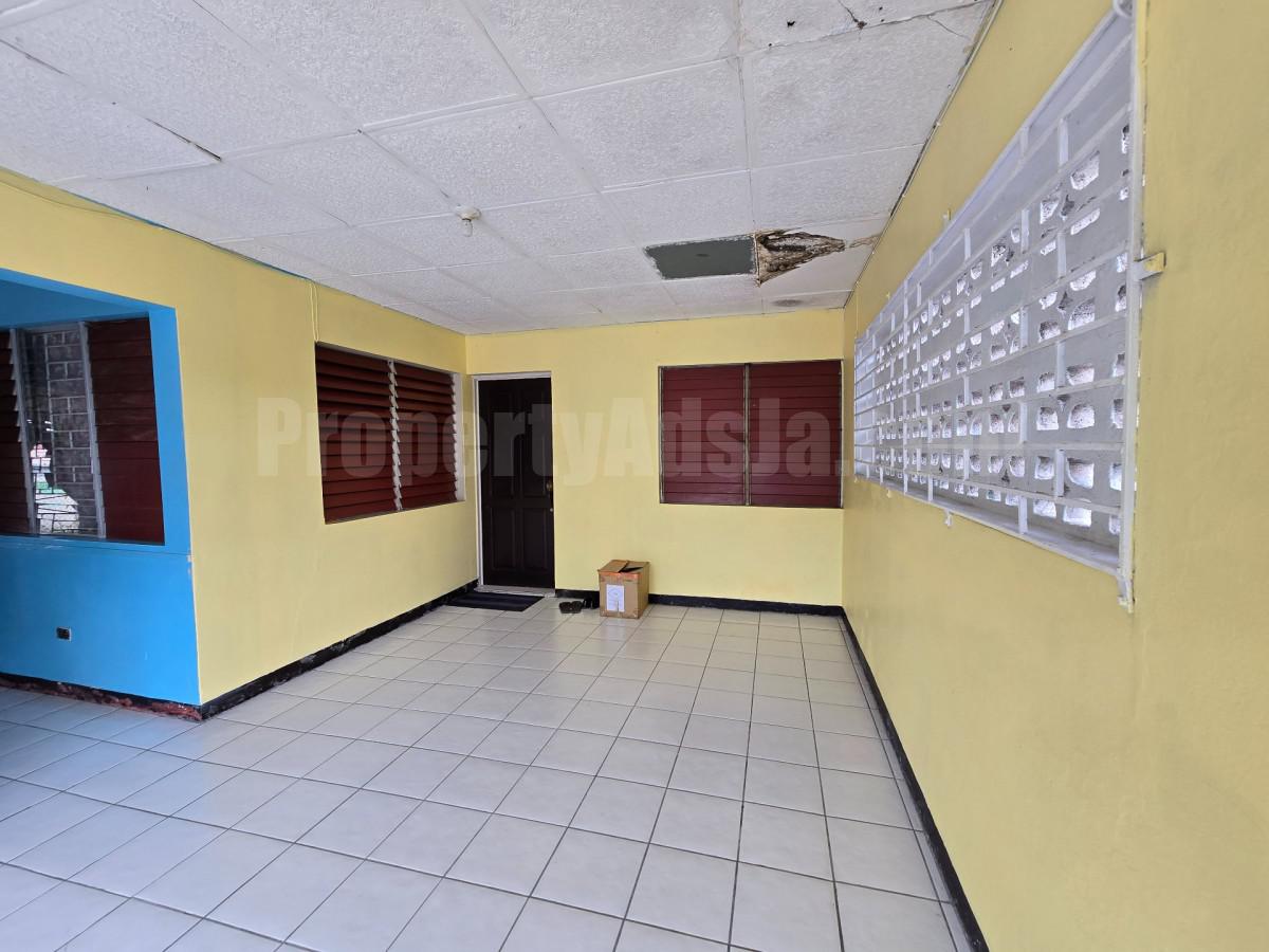 House For Sale in Willowdene, St. Catherine Jamaica photo 4