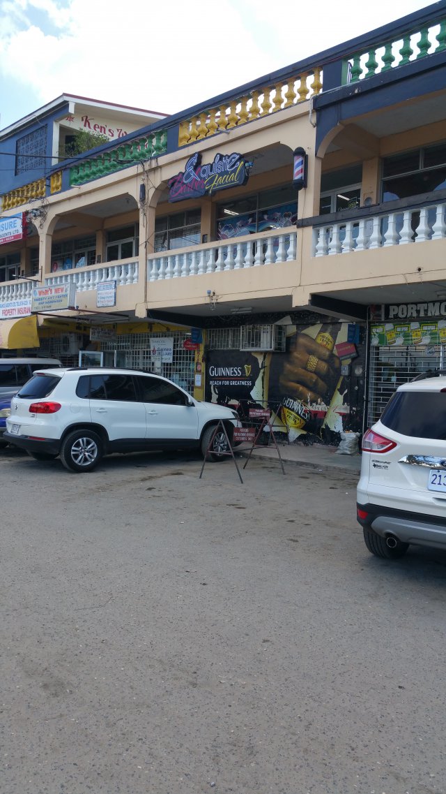 Commercial building For Sale in Portmore, St. Catherine Jamaica