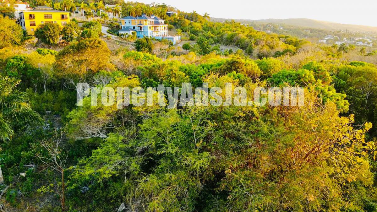 Residential lot For Sale in Rose Hall, St. James Jamaica