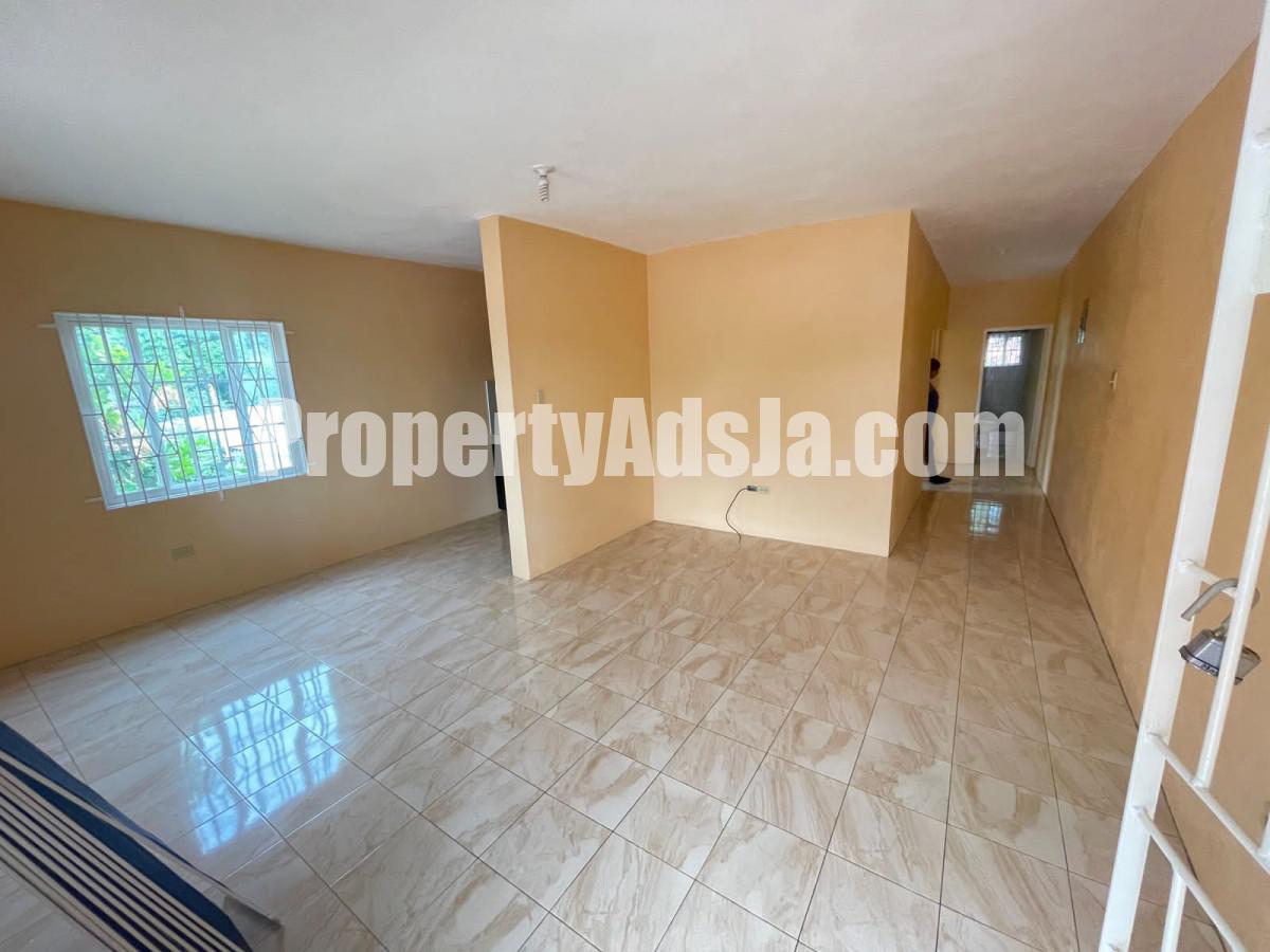 Apartment For Rent in Richmond Park, Kingston / St. Andrew Jamaica