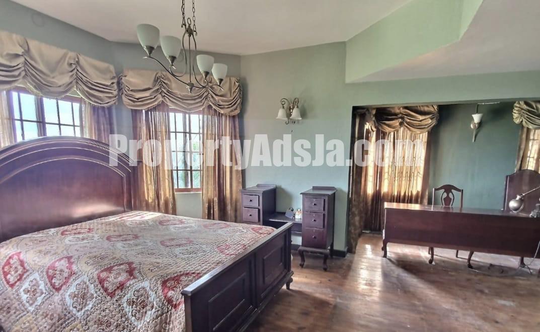 House For Sale in Smokey Vale, Kingston / St. Andrew Jamaica