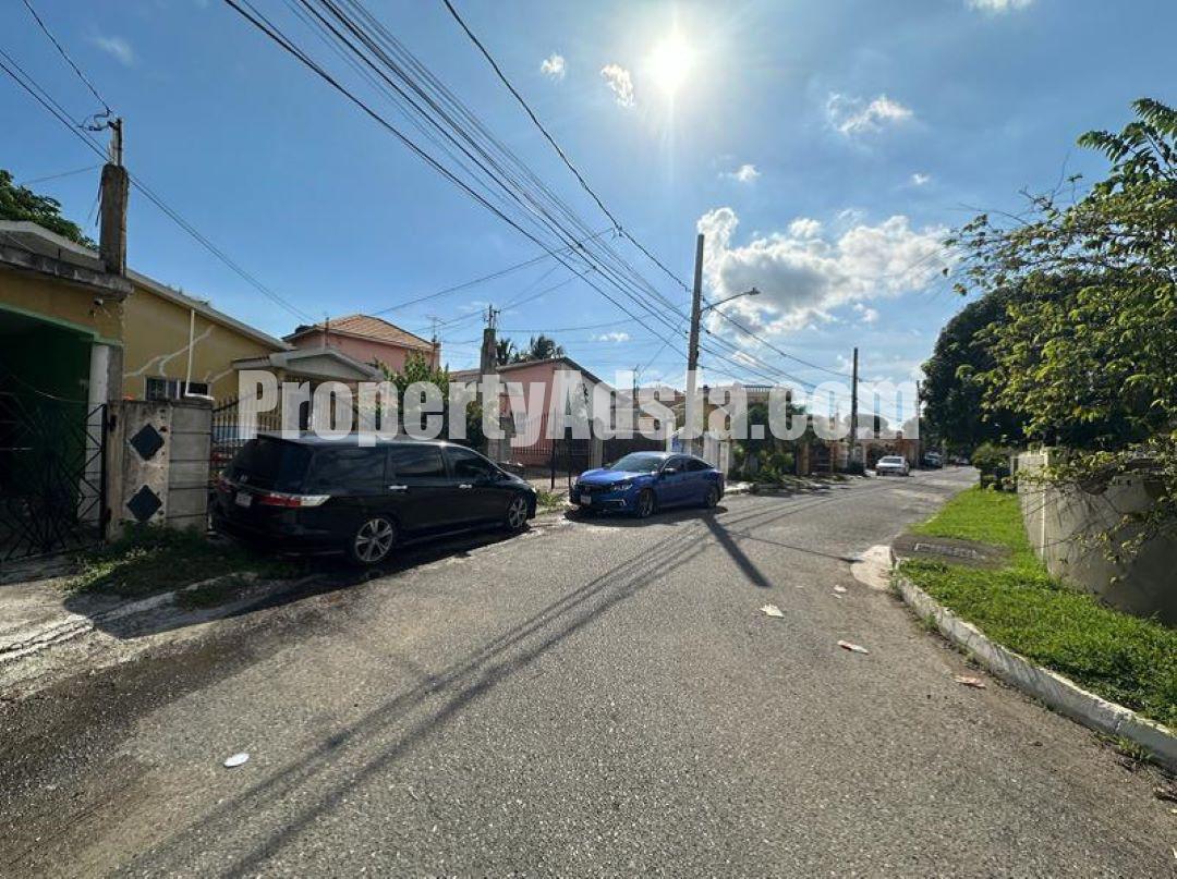 House For Sale in Spanish Town, St. Catherine Jamaica