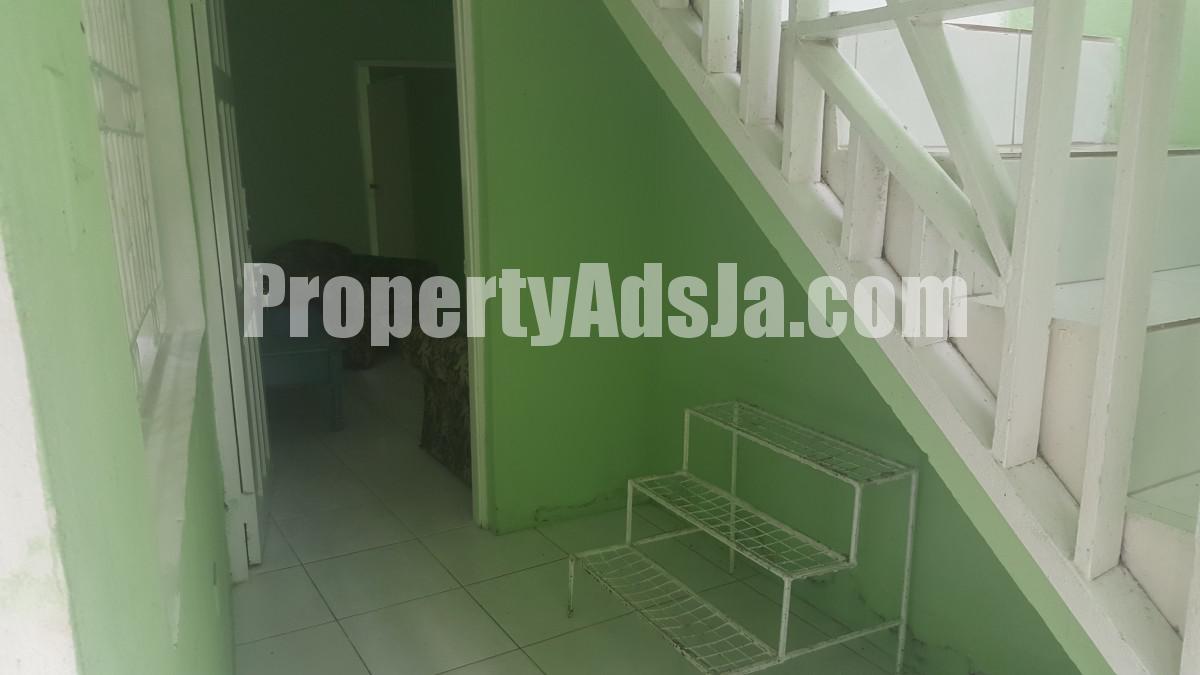 Apartment For Rent in Gordon Town, Kingston / St. Andrew Jamaica