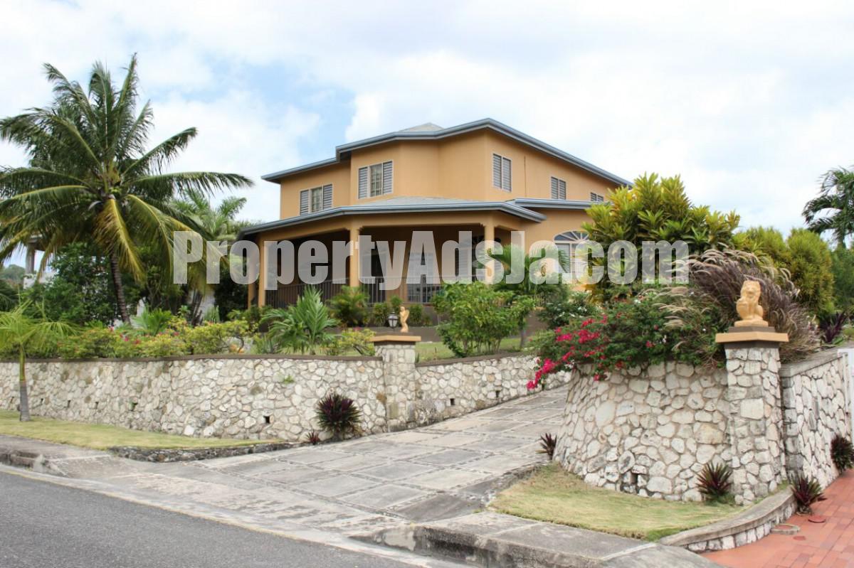 House For Sale in Vista del mar, St. Ann Jamaica