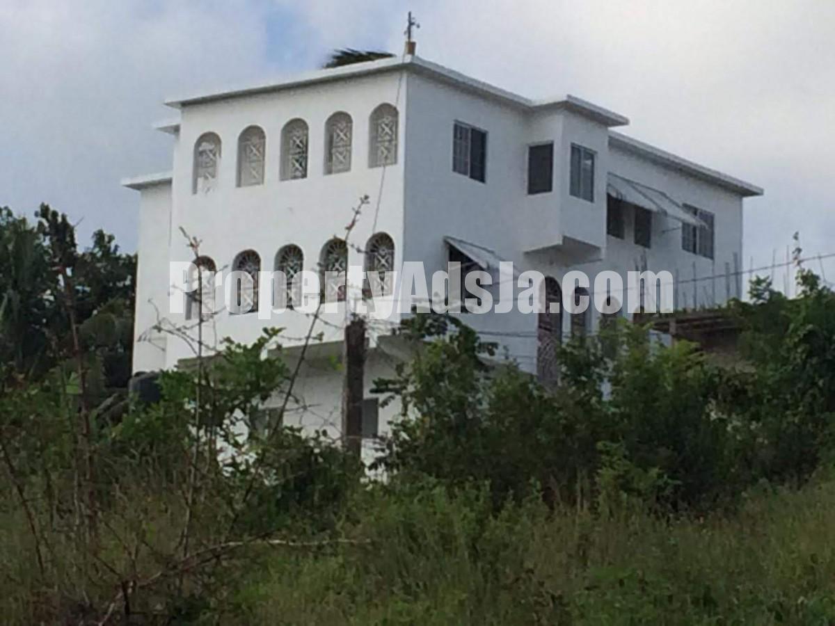 House For Sale in Williamsfield PO, Manchester Jamaica