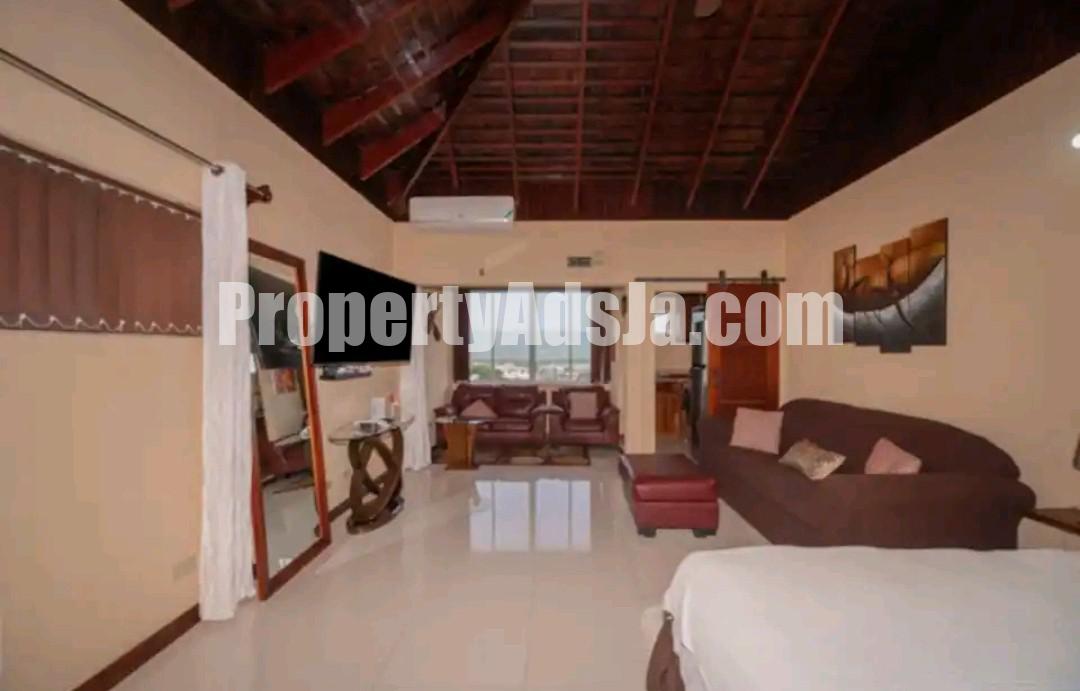 Apartment For Sale in Upper Deck condo, St. James Jamaica