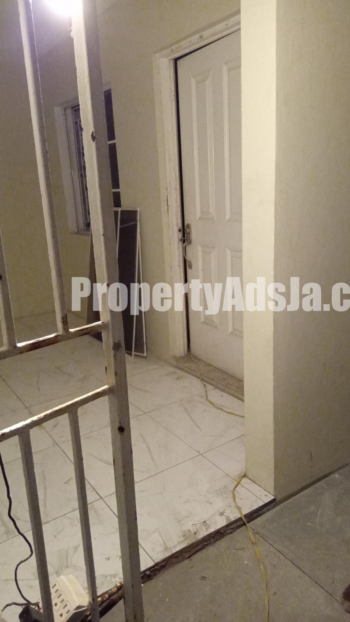 House For Rent in Molynes, Kingston / St. Andrew Jamaica