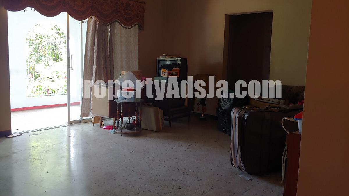 House For Sale in Cherry Gardens, Kingston / St. Andrew Jamaica