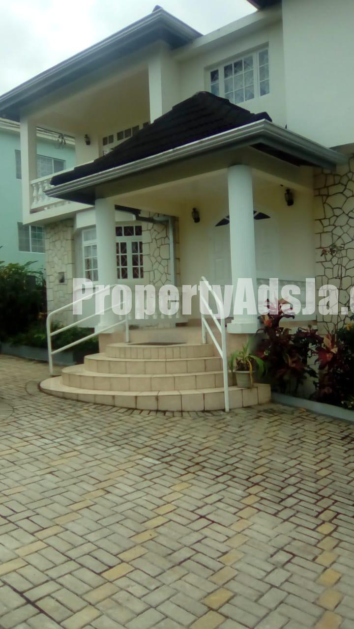 House For Sale in MANDEVILLE, Manchester Jamaica