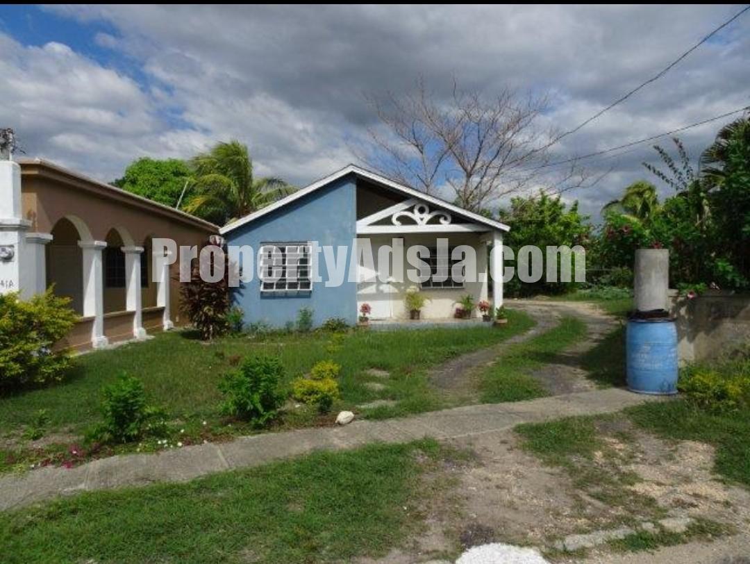 House For Sale in WHITE WATER MEADOWS, St. Catherine Jamaica