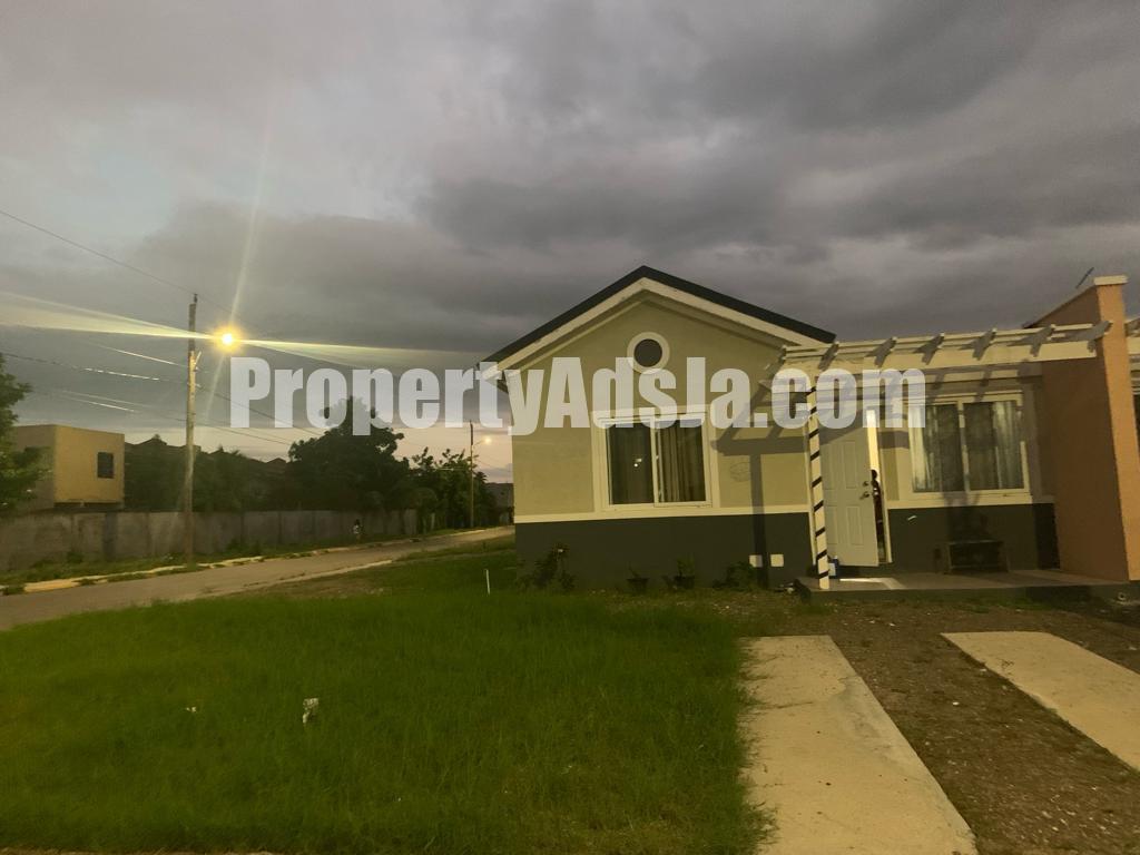 House For Rent in Twickenham Glades, St. Catherine Jamaica
