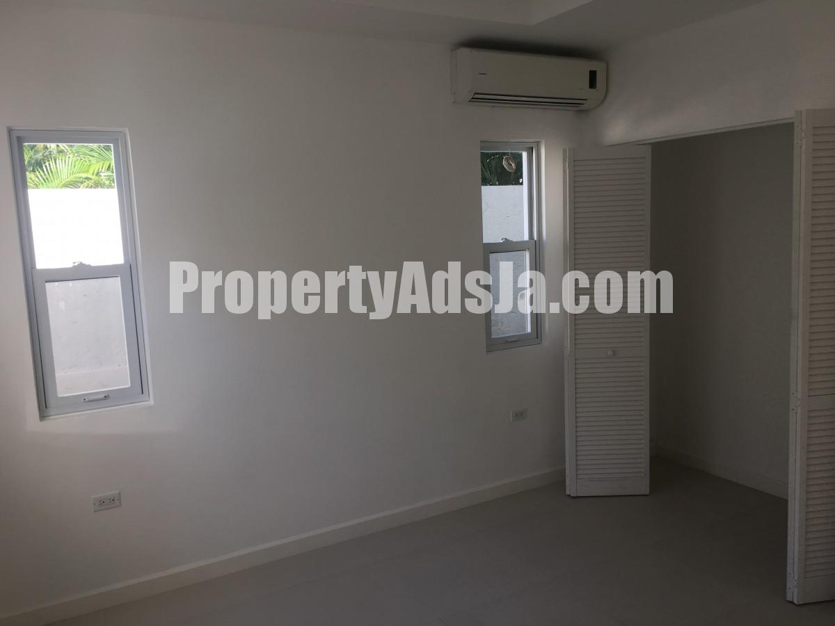 Apartment For Rent in Norbrook Palms, Kingston / St. Andrew Jamaica