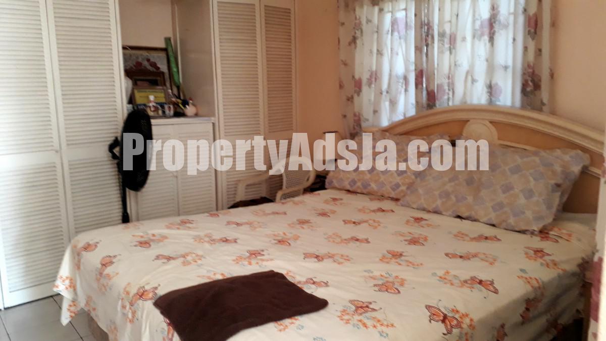 House For Sale in Cumberland, St. Catherine Jamaica