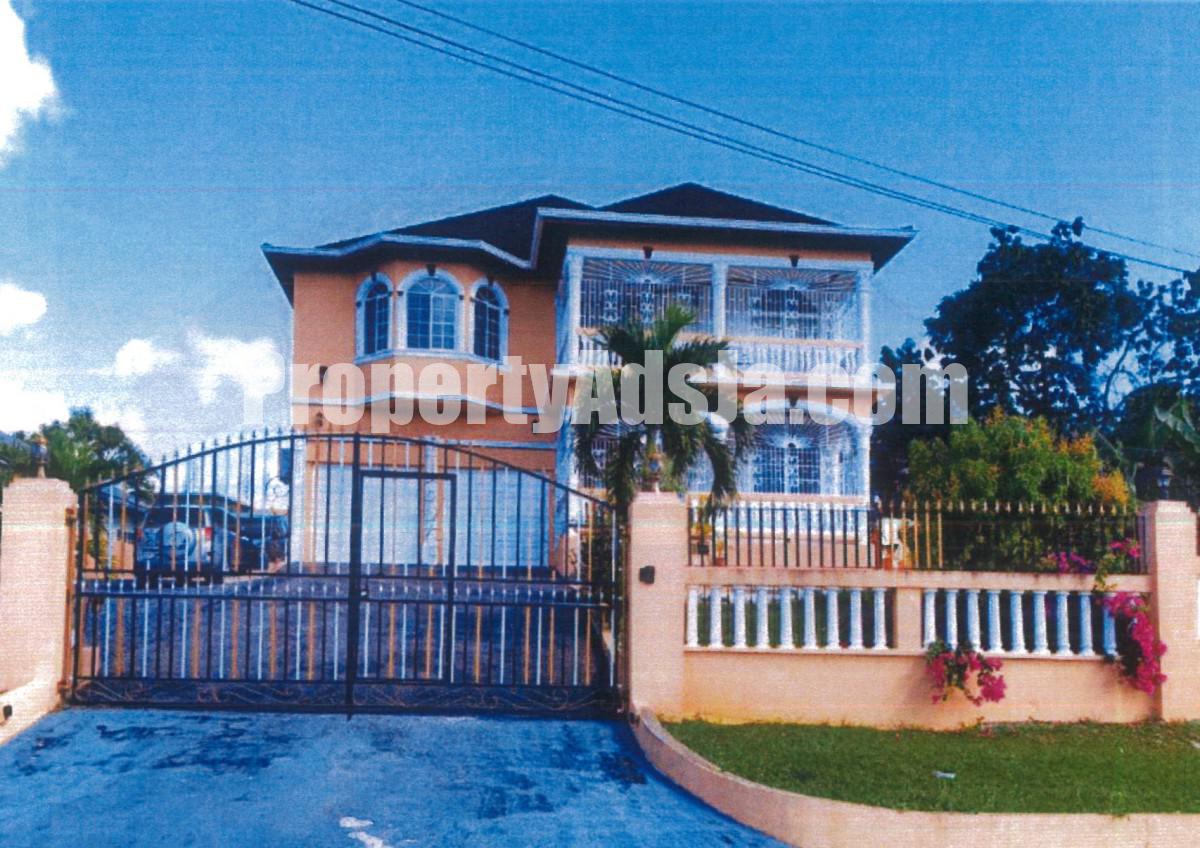 House For Sale in Santa Cruz, St. Elizabeth Jamaica