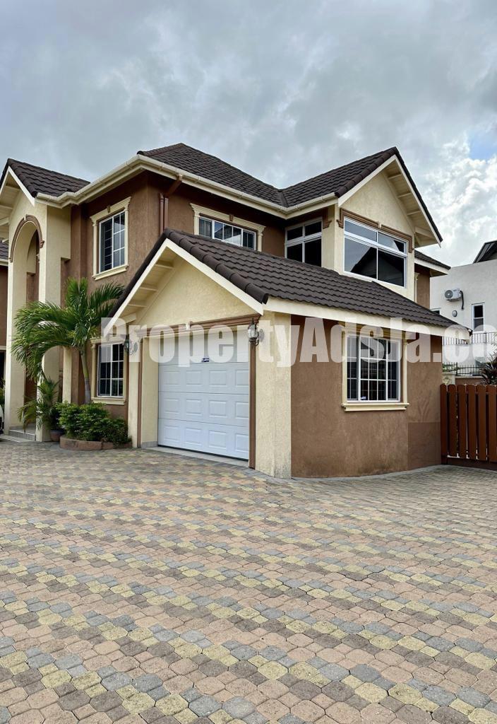 House For Sale in Kingston 6 townhouse, Kingston / St. Andrew Jamaica