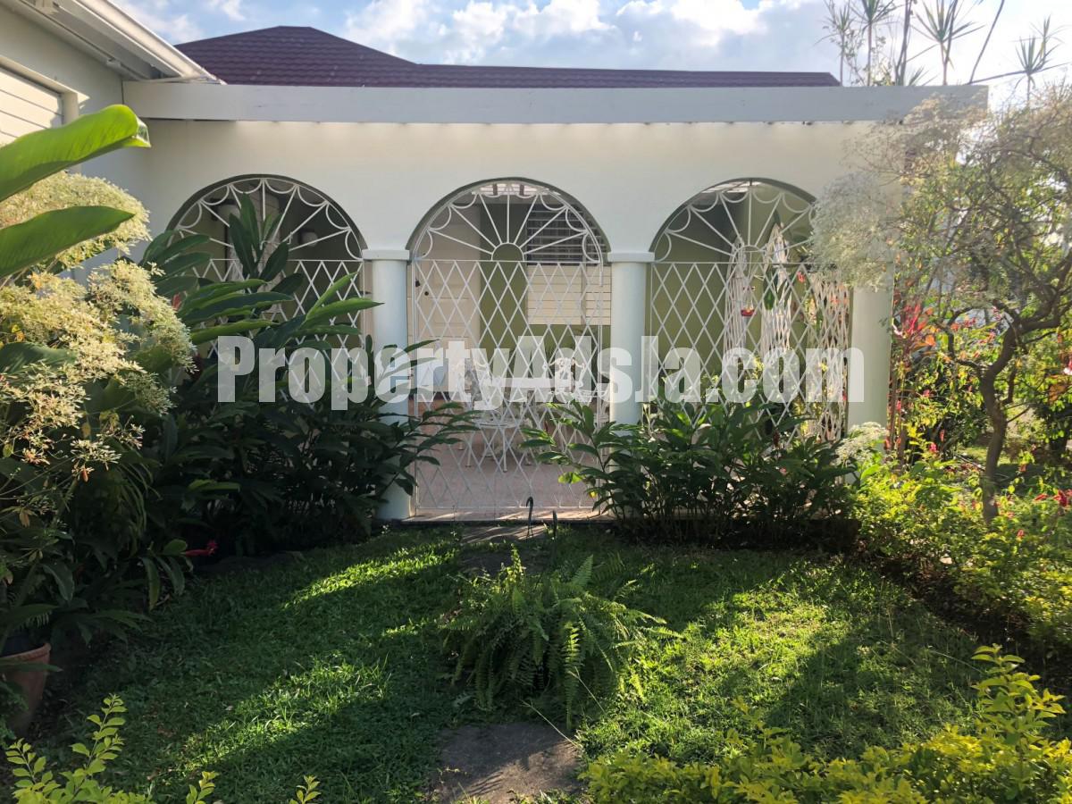 House For Sale in New Kingston, Kingston / St. Andrew Jamaica