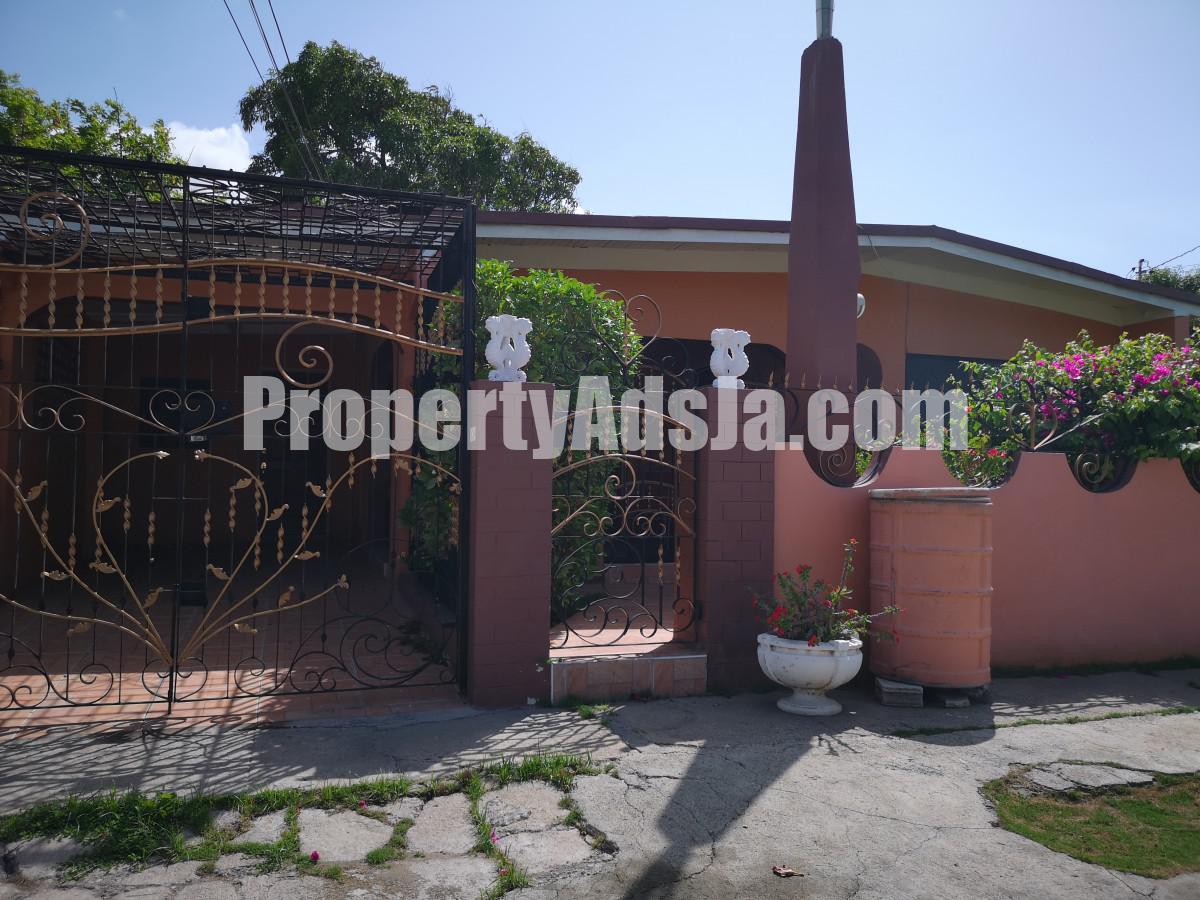 House For Sale in Portmore, St. Catherine Jamaica