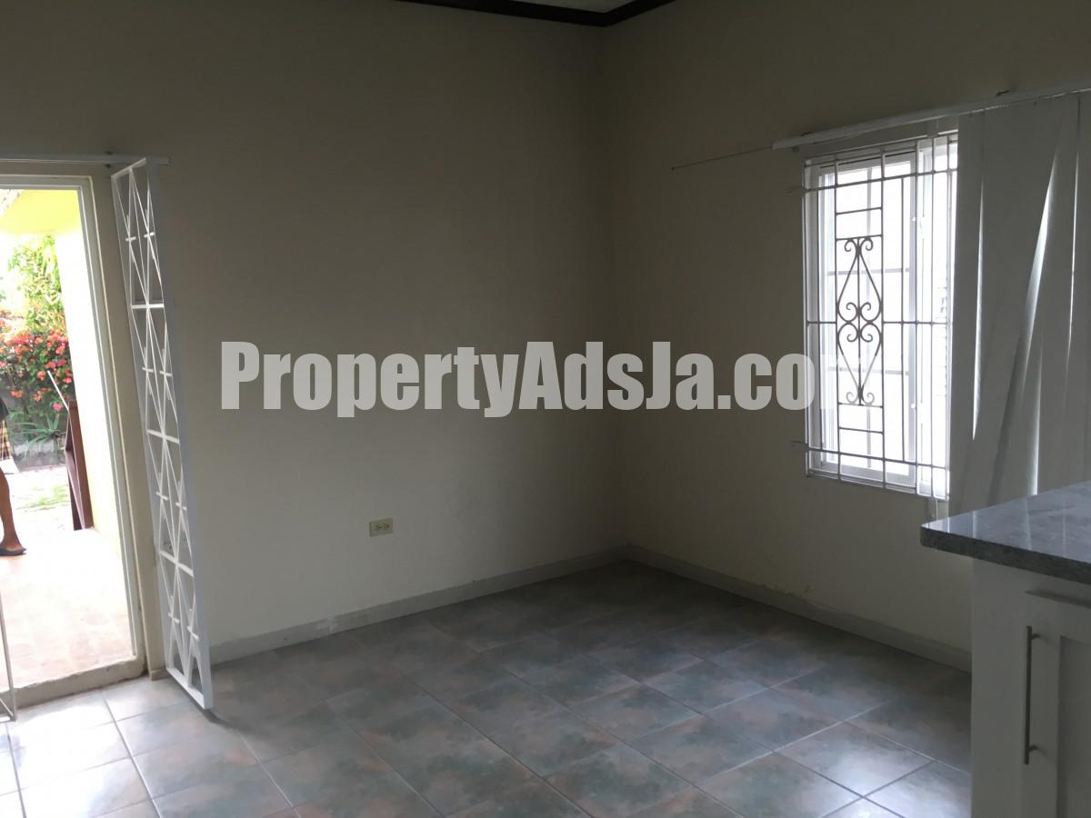 Apartment For Rent in Queensbury, Kingston / St. Andrew Jamaica