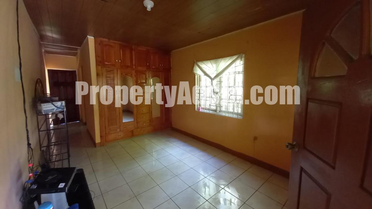 House For Rent in Ashley Hall Housing Scheme, Clarendon Jamaica
