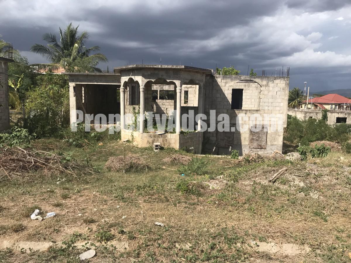 House For Sale in BLACK RIVER, St. Elizabeth Jamaica