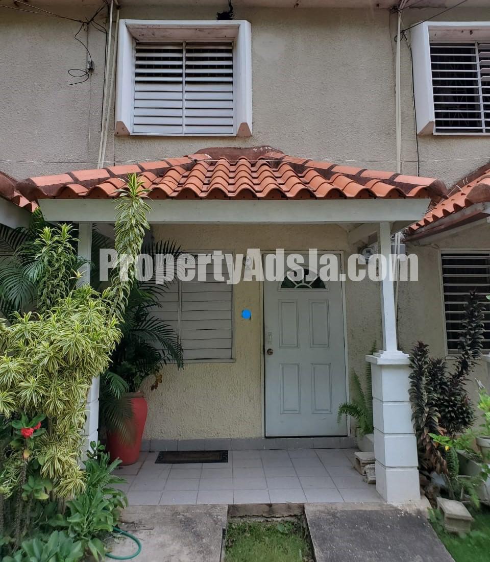Townhouse For Rent in Patrick Gardens Patrick City, Kingston / St
