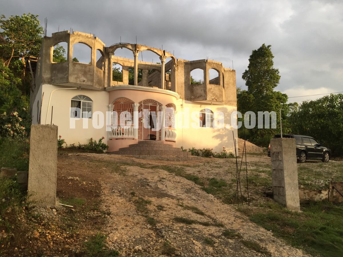 House For Sale in Santa Cruz, St. Elizabeth Jamaica