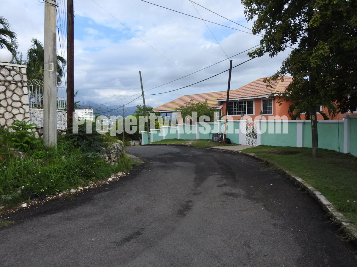 House For Sale in Armour Heights, Kingston / St. Andrew Jamaica