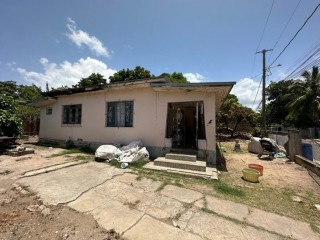 3 bed House For Sale in Spanish Town, St. Catherine, Jamaica