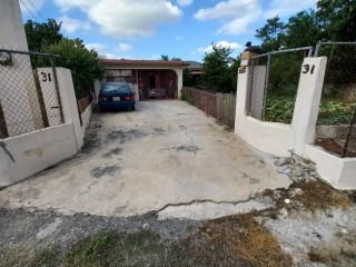 4 bed House For Sale in Cedar Grove, St. Catherine, Jamaica