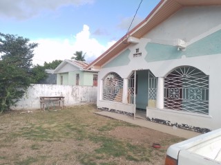 3 bed House For Sale in Fairfield StCatherine, St. Catherine, Jamaica