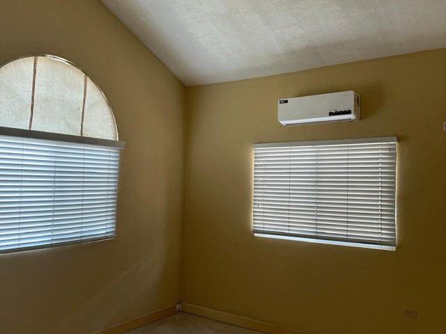 House For Rent in Caymanas  Estate phase  2, St. Catherine Jamaica | [4]