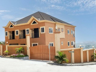 8 bed House For Sale in Kingston, Kingston / St. Andrew, Jamaica