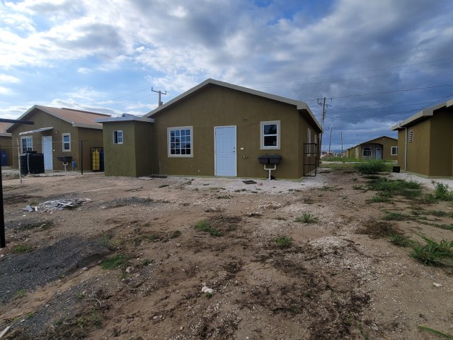 House For Sale in Phoenix Park Phase 2, St. Catherine Jamaica | [9]