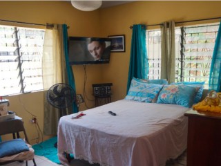 House For Sale in GOLDEN SPRING, Kingston / St. Andrew Jamaica | [5]
