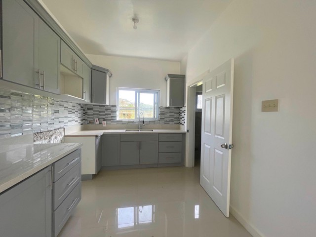 Apartment For Sale in Belvedere, Kingston / St. Andrew Jamaica | [1]