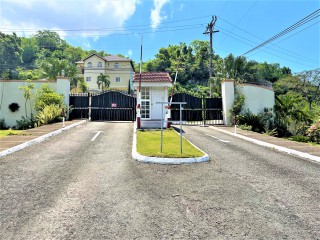 Townhouse For Rent in FOREST HILLS, Kingston / St. Andrew Jamaica | [4]