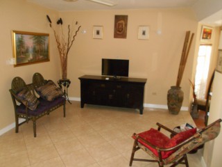 Townhouse For Rent in Haining Mews, Kingston / St. Andrew Jamaica | [4]